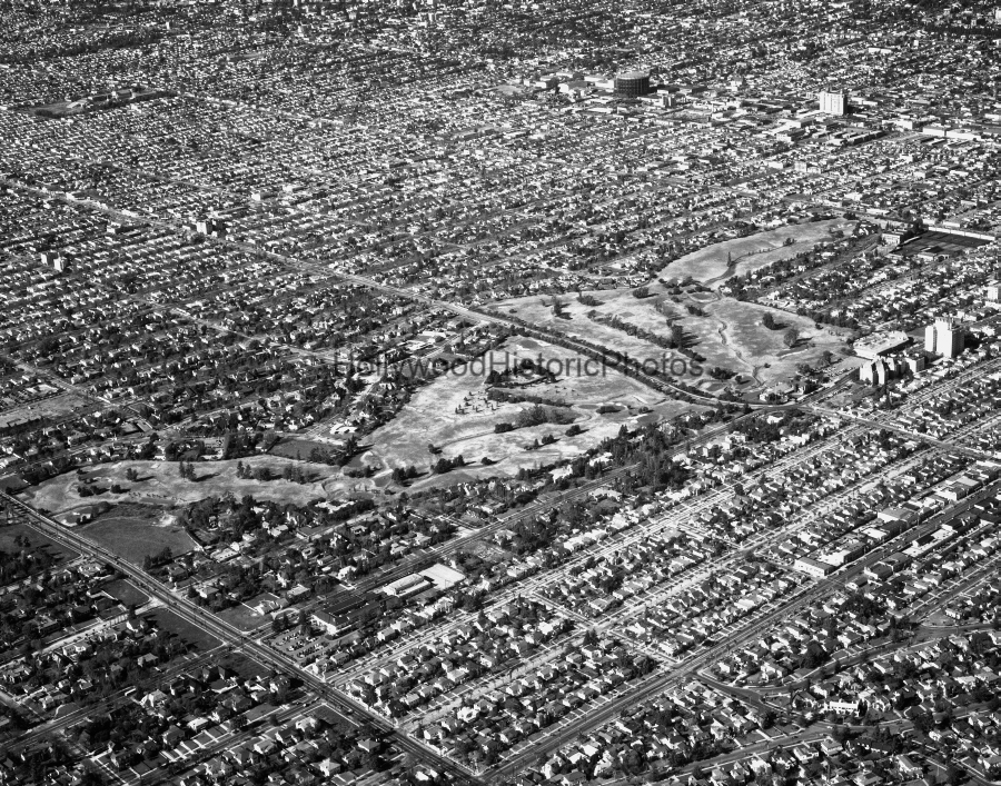 Wilshire Country Club 1951 Beverly Blvd. Rossmore Drive wm.jpg